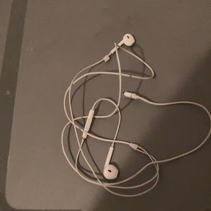 Headphone for iPhones